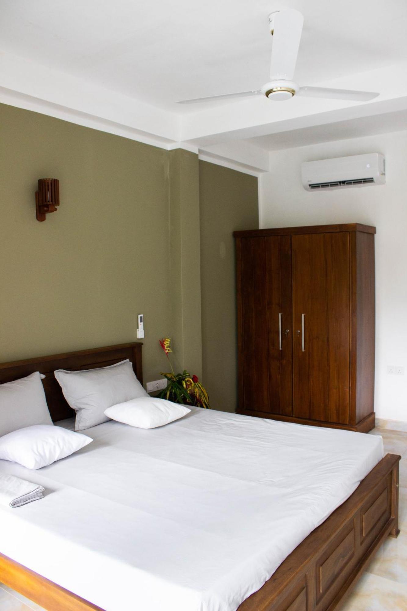 Hotel Uralsurf House Weligama Exterior foto